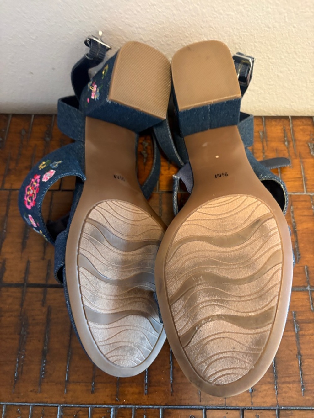 Impo Denim Embroidered Floral Heeled Sandals Size 9.5 - Picture 6 of 8